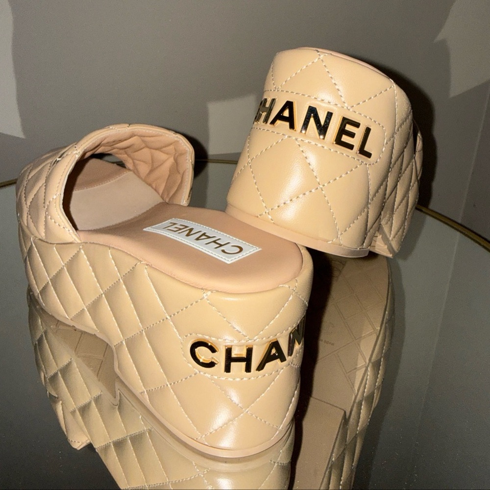 CHANEL DAD Sandals CC logo Quilted leather platform slides sz 39 - Picture 9 of 17